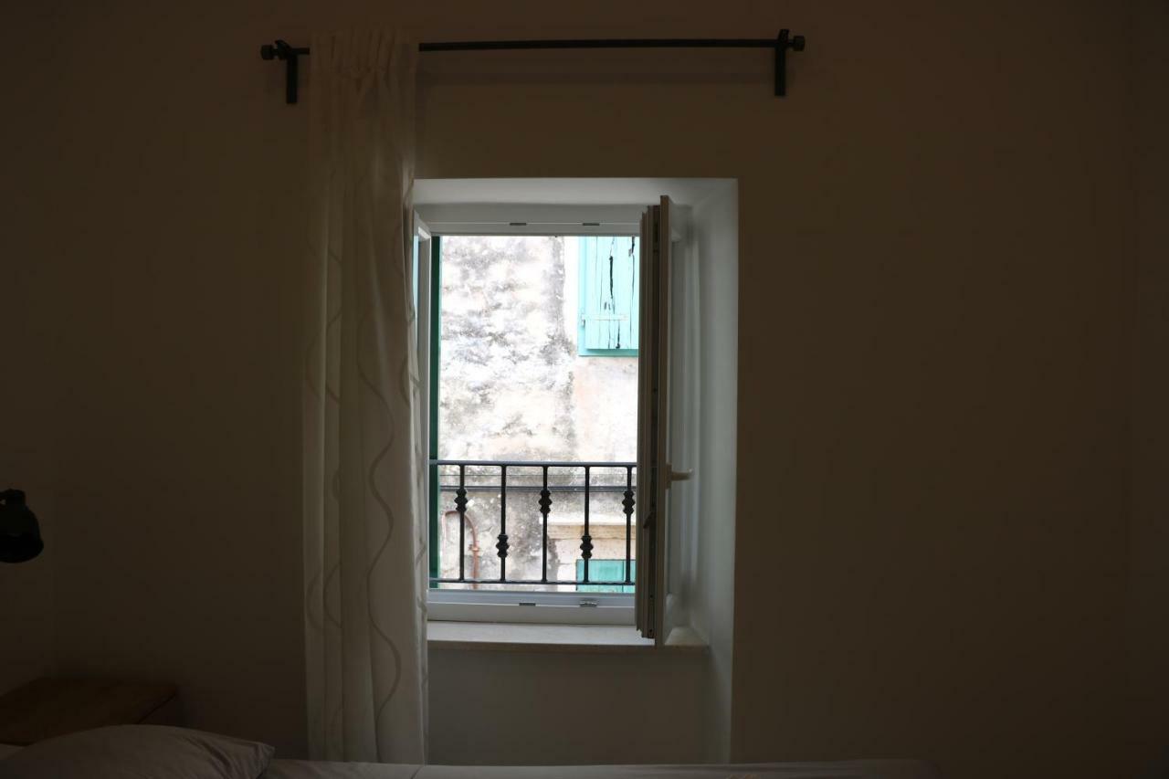 Bed and Breakfast The Little Gem à Komiža Extérieur photo
